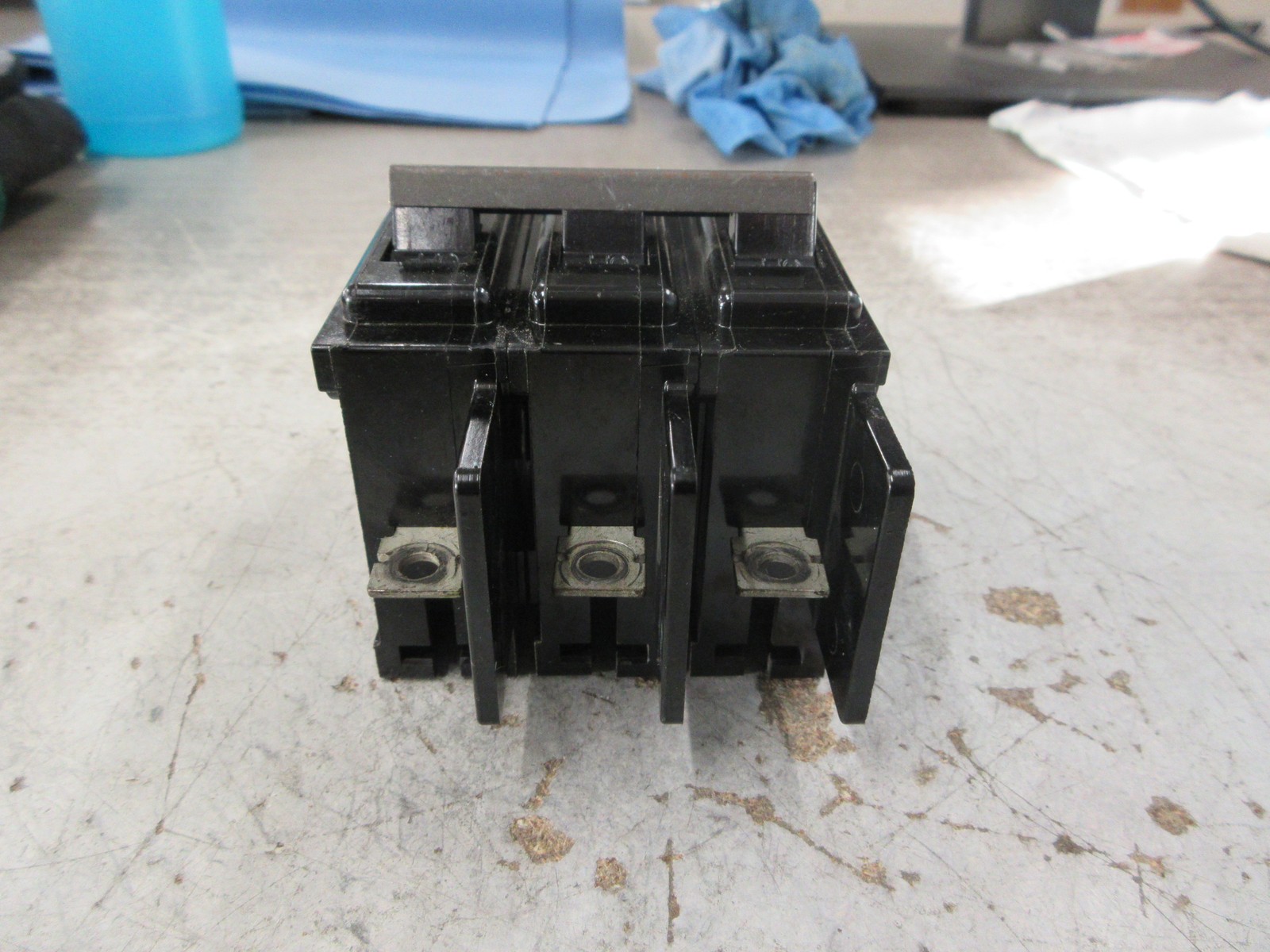 Gould ITE Bolt-On Circuit Breaker BQ3-B100 100A 240V 3P *Chipped Corner* Used
