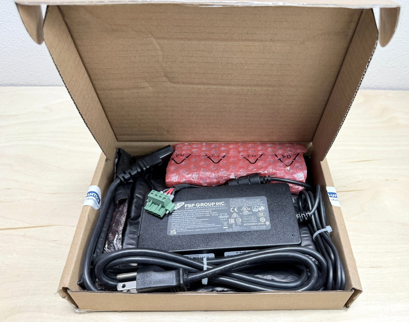 Advantech MIC-770 V1 High Performance Embedded Industrial PC, MIC-770Q-00A2