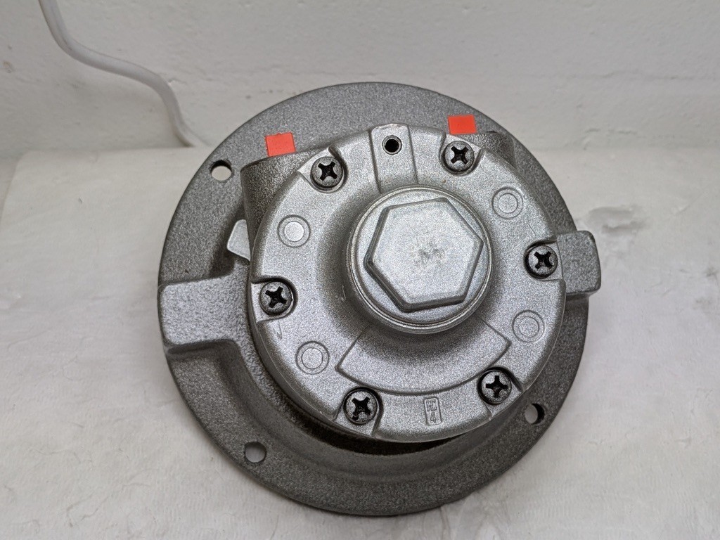 Gast Flanged Air Motor 1.5 HP 5/8″ Reversible Shaft 3000 RPM Max. 4AM-NRV-50C