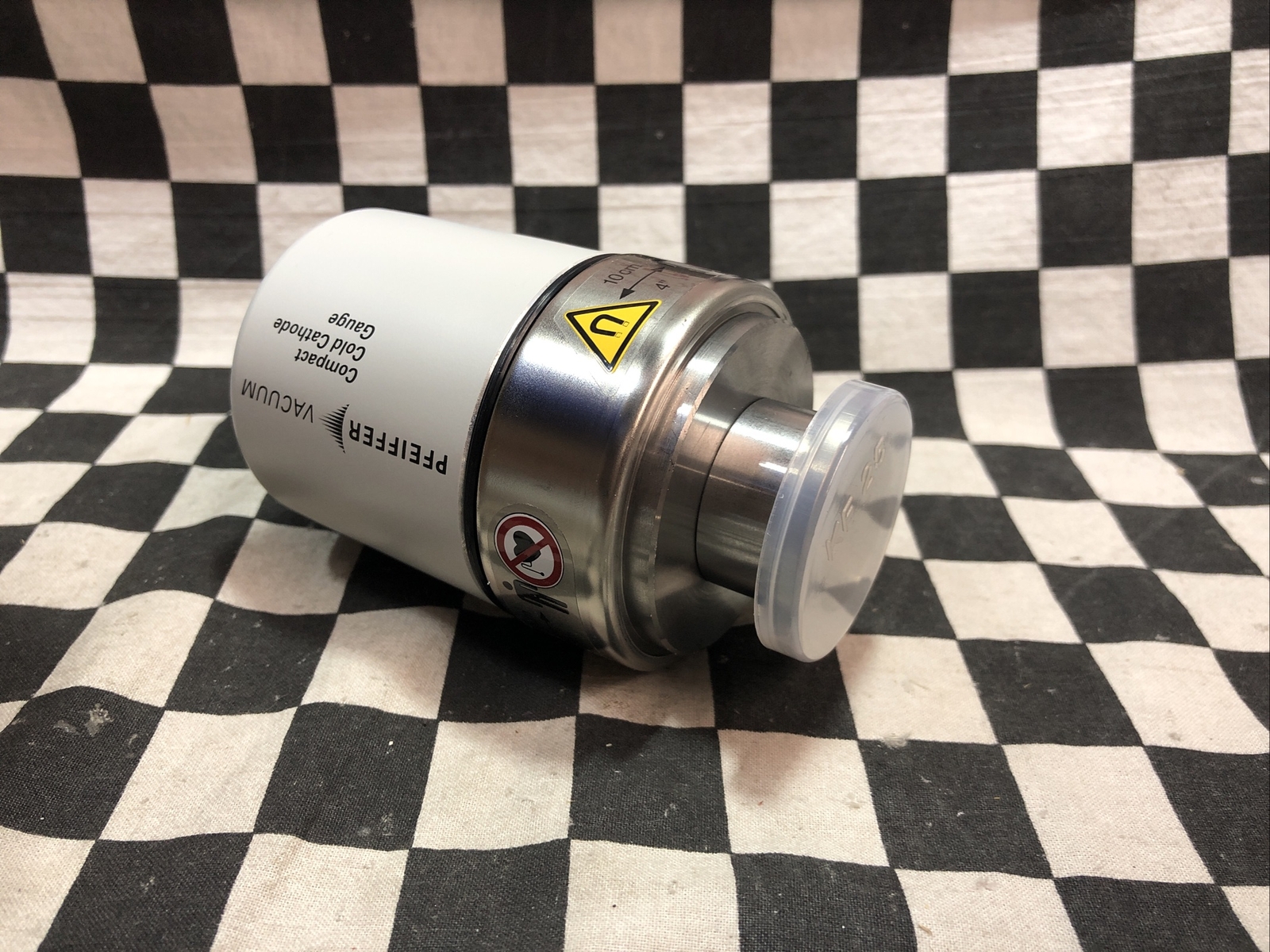 PFEIFFER Cathode Vacuum Gauge KF-25, PT R25 500, PTR25500, D-35614 ASSIAR,