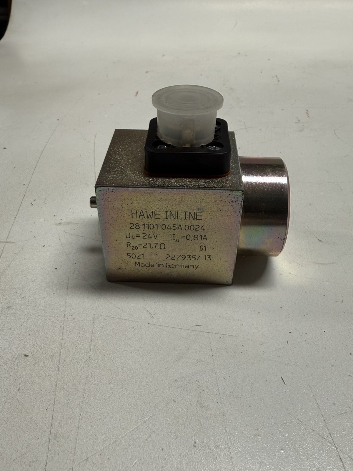 28 1101 045A 0024 Un=24V R20=21.7Ω IG=0.81A Hawe Magnetic Proportional Coil