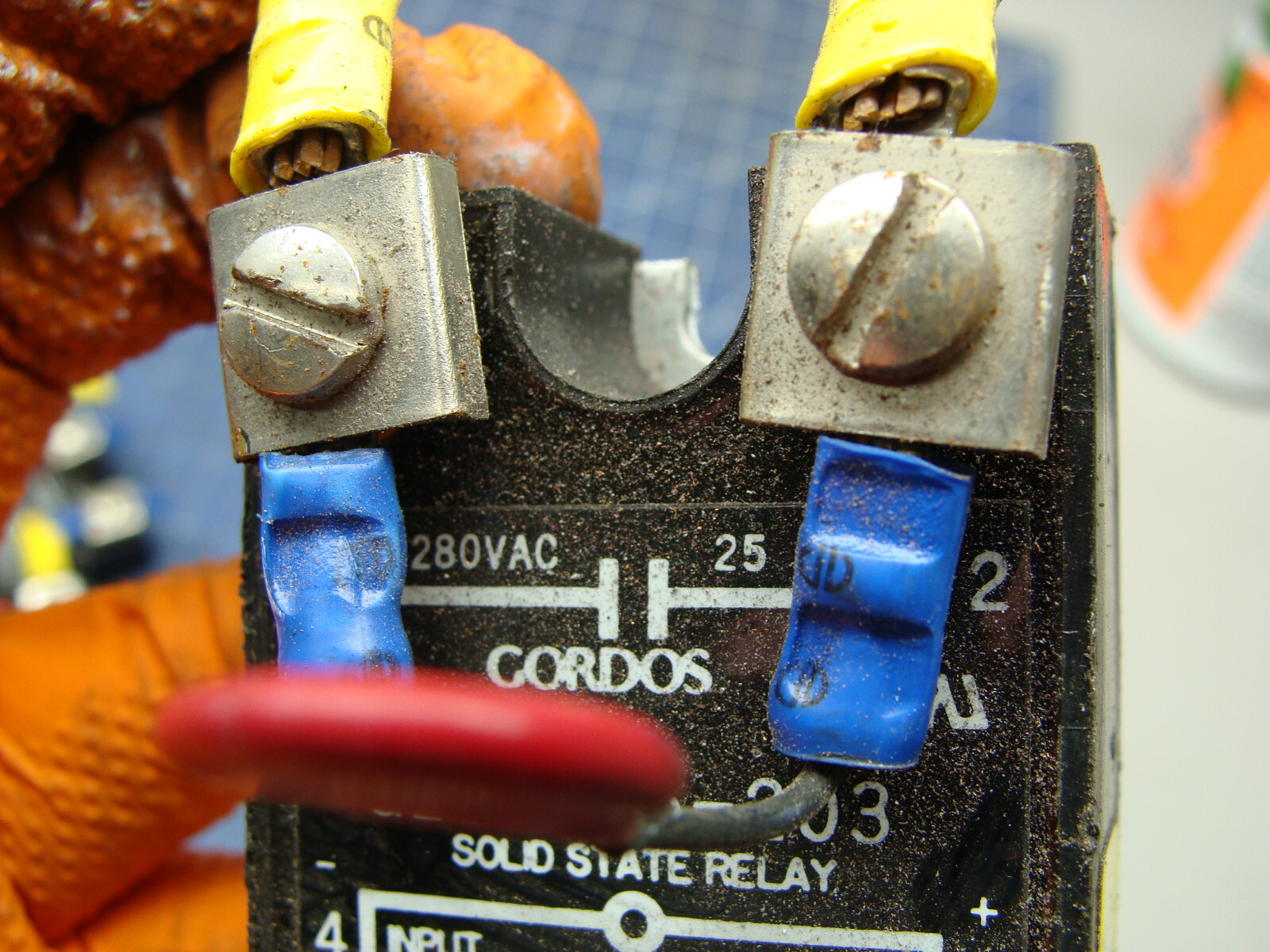 LOT OF 3 GORDOS SOLID STATE RELAYS G280D25-203 280VAC 25A