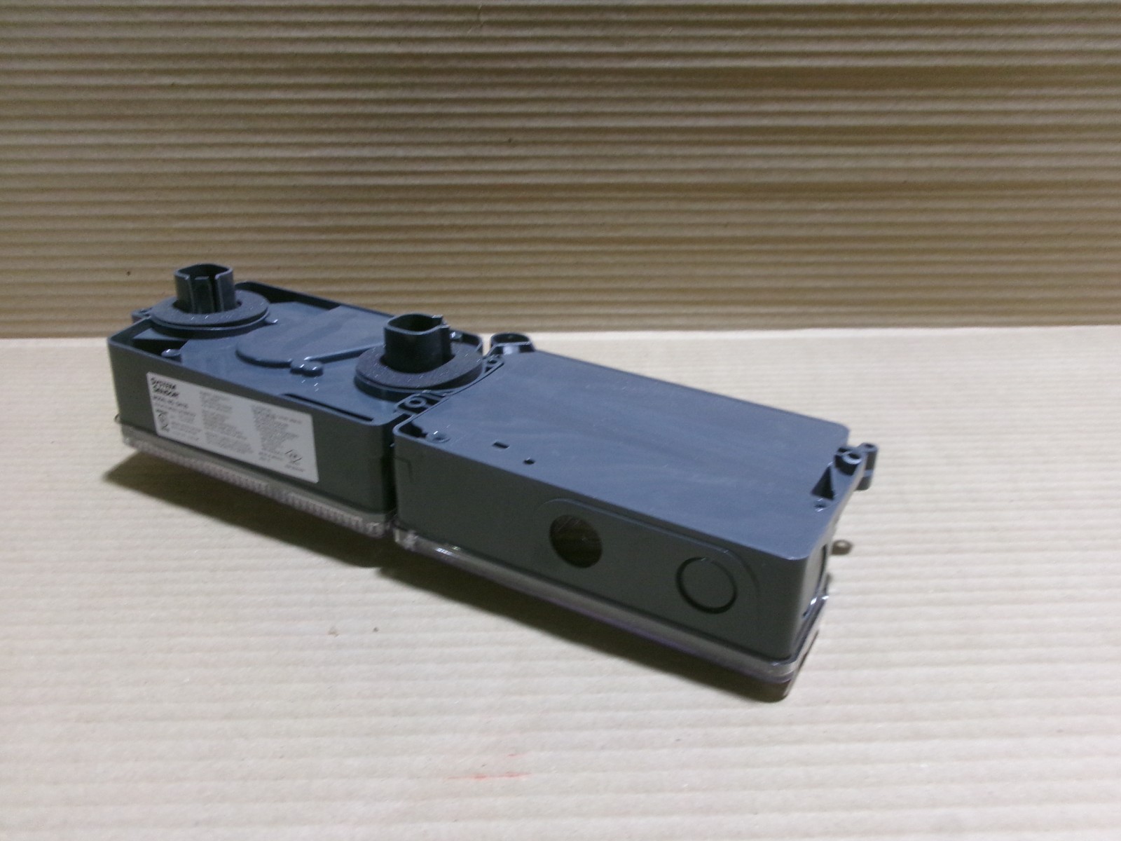 New System Sensor D4120 Smoke Detector Duct for Duct Application