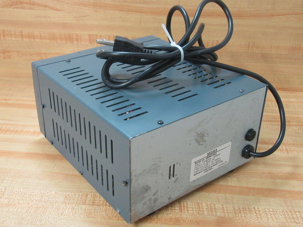 Extech 382203 DC Power Supply