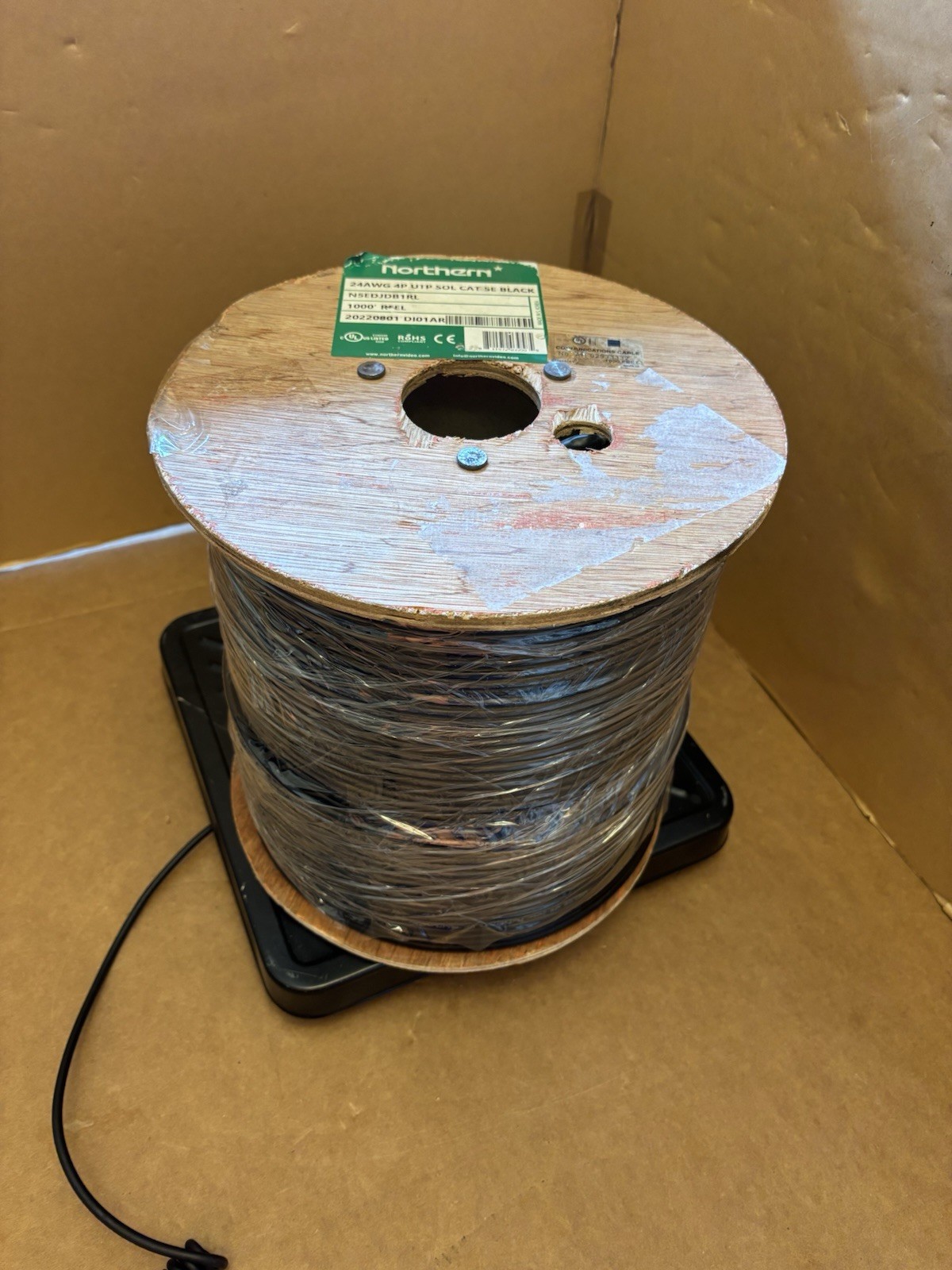 Northern Cat5E 24Awg Ethernet Cable 1000ft N5EDJDB1RL Double Jacket