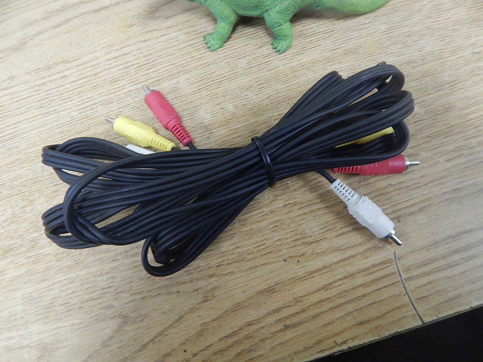 Total Technologies LTD E193793 2562 300V 26AWG Video/Audio Cord