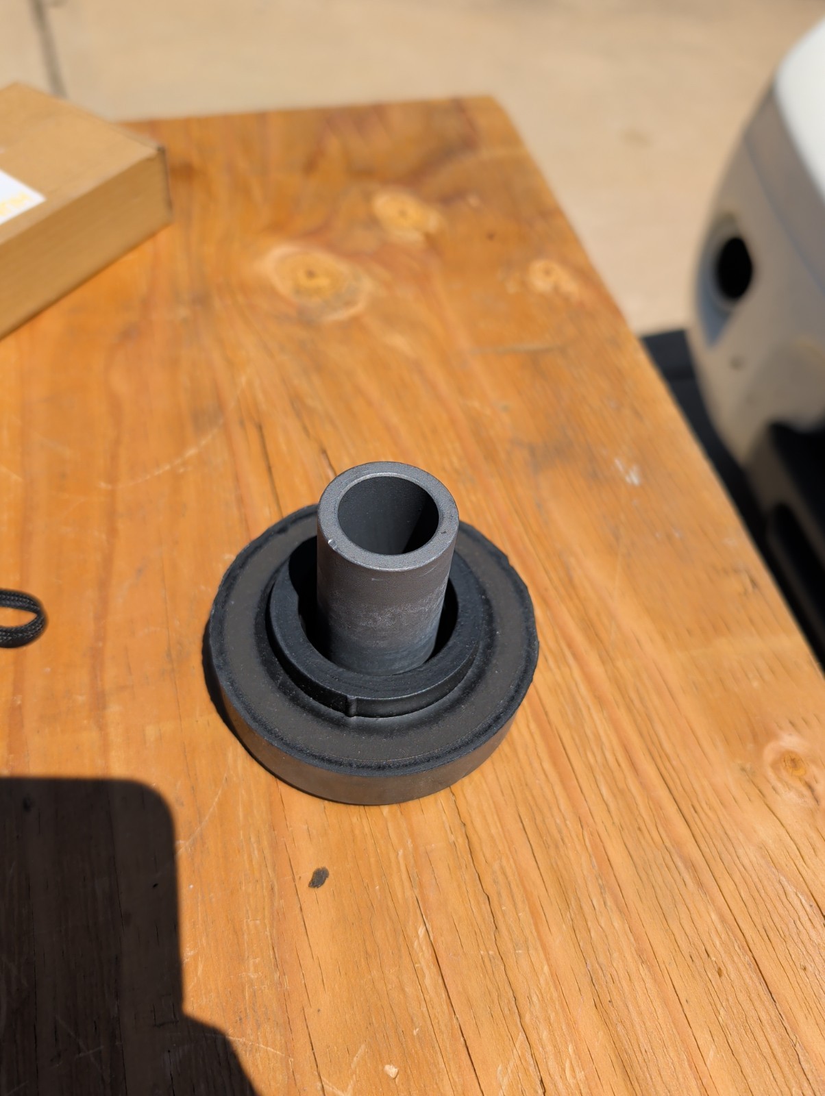 Barry Controls Bonded Tube Mount 44004-11 – Out of Box