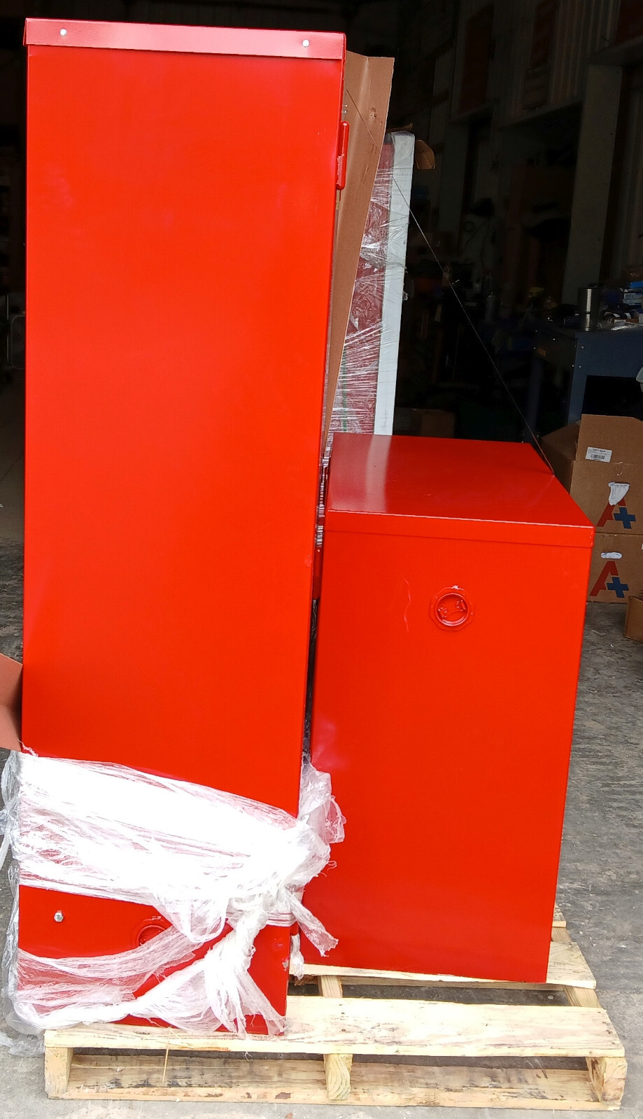 1 NEW JAMCO BP30 30 GALLON FLAMMABLE STORAGE CABINET NNB ***MAKE OFFER***