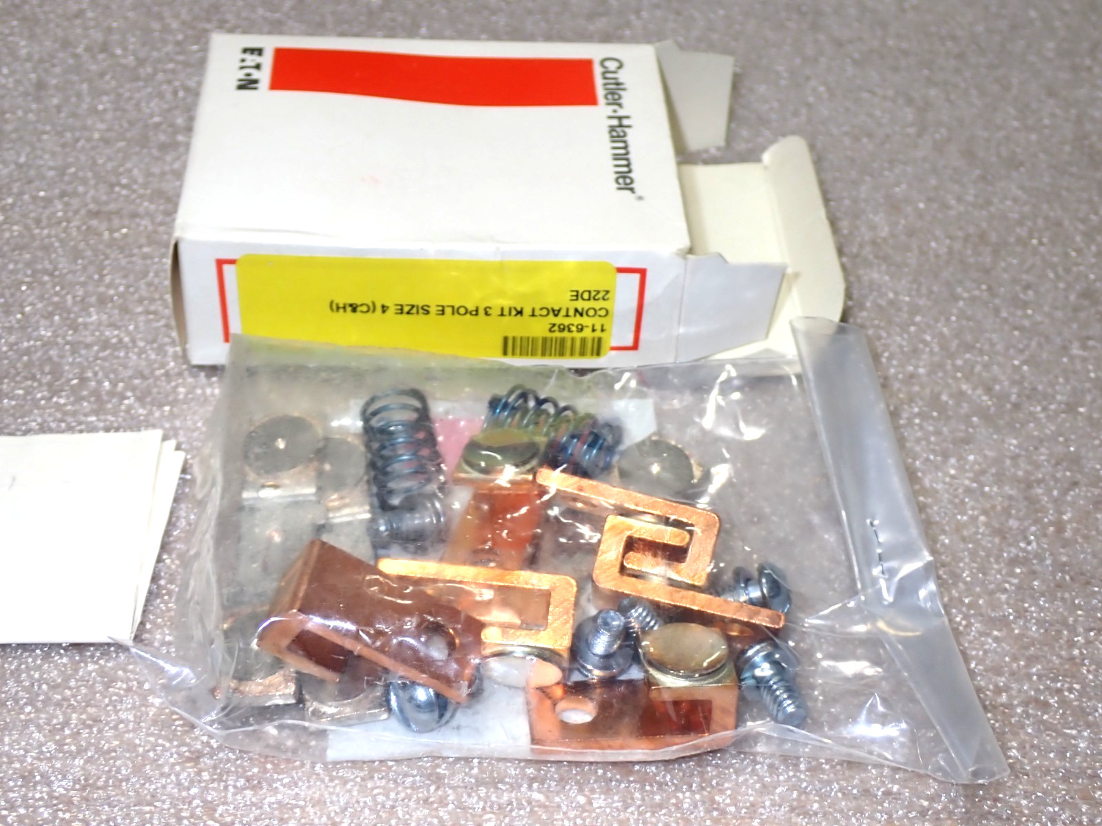 C320KB4 Cutler-Hammer EATON Contact Kit NEW
