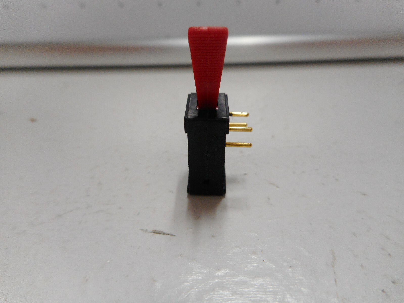 NOS T8202 ELECTROSWITCH MINIATURE DPDT .5A TOGGLE SWITCH