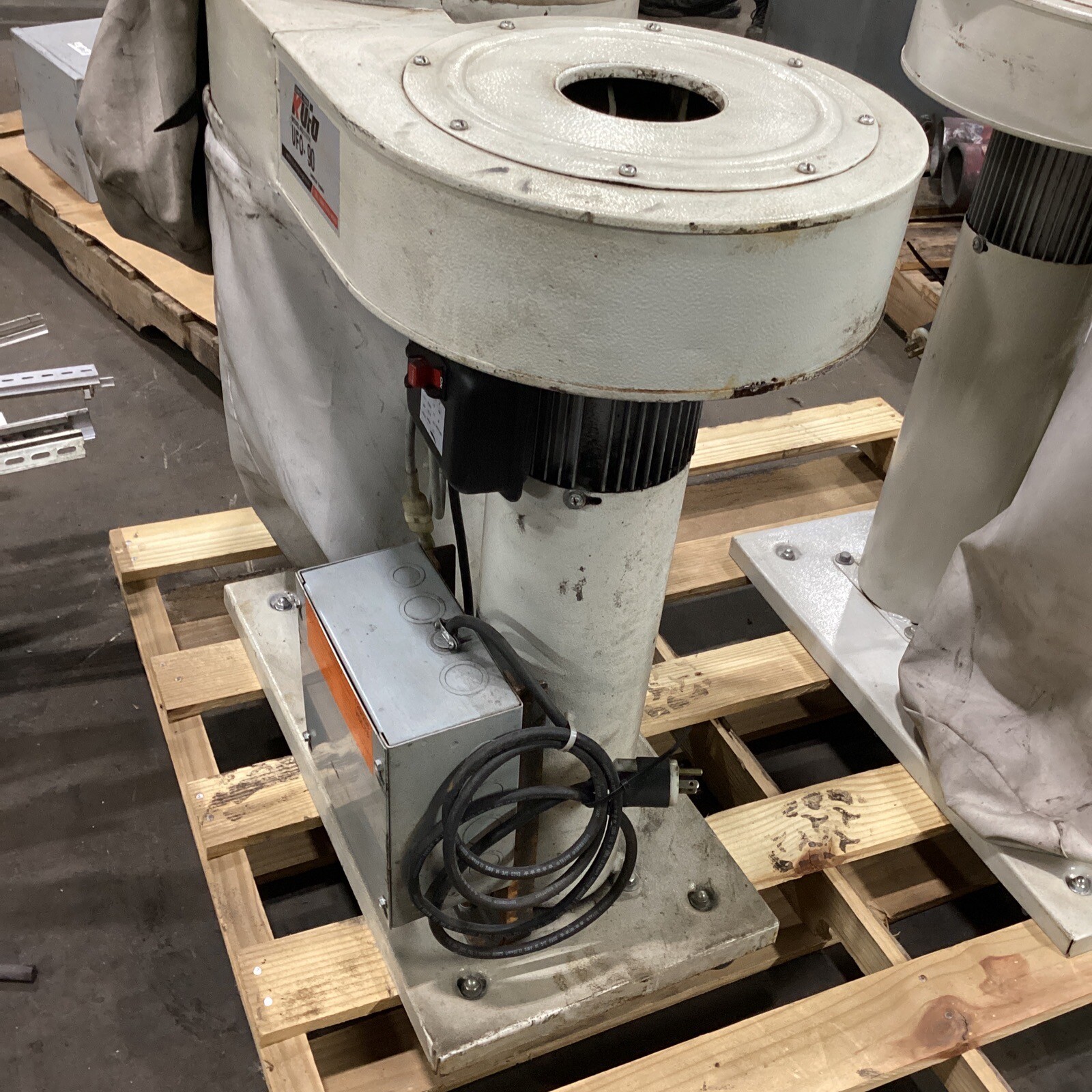 Kufo Seco UFO-90 Vertical Bag Dust Collector 003058 #613NRFMLA17