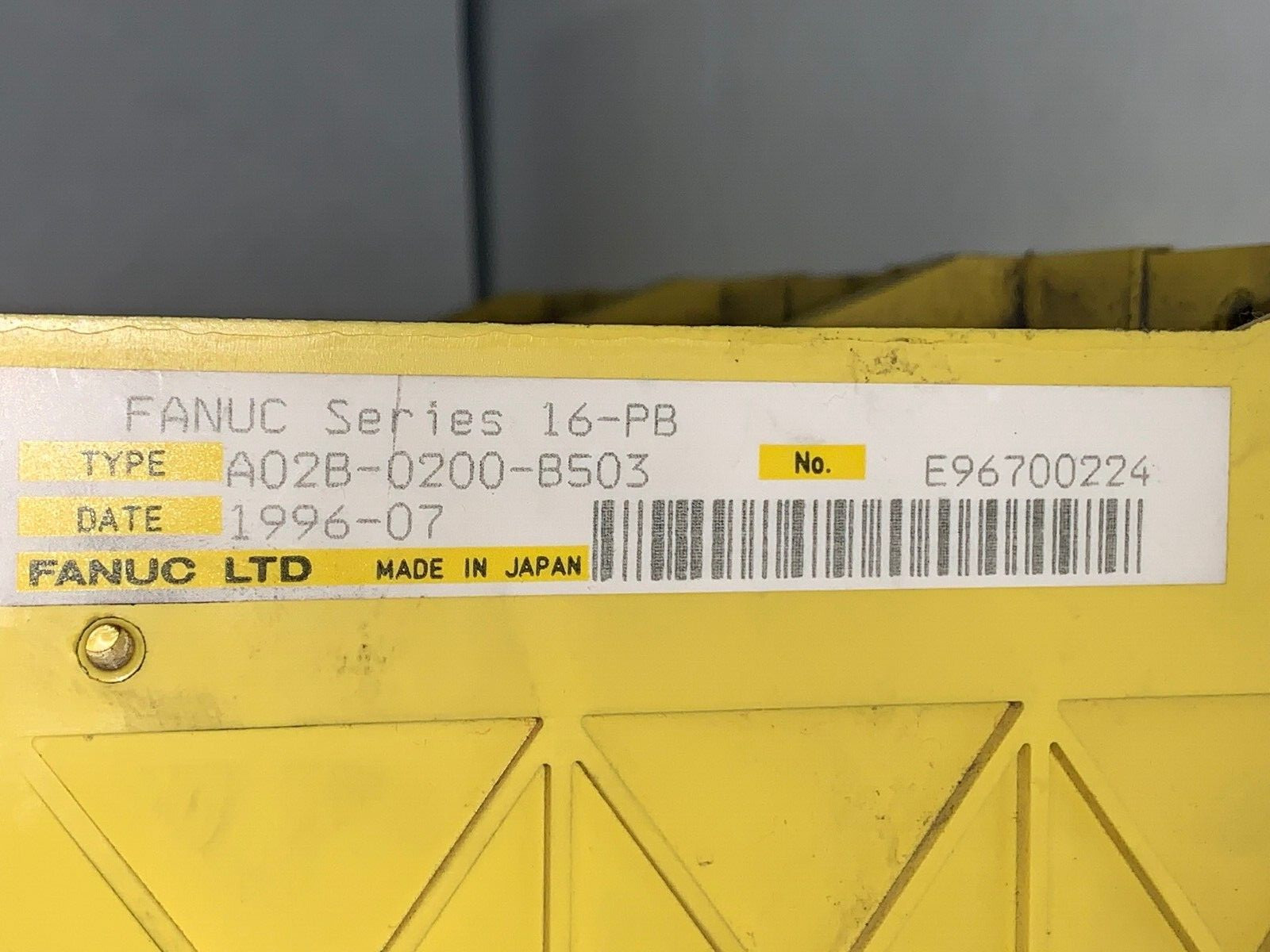FANUC MULTI-PORT POWER SUPPLY 6 SLOT RACK A02B-0200-B503 200-240 VOLT 2-7 AMP