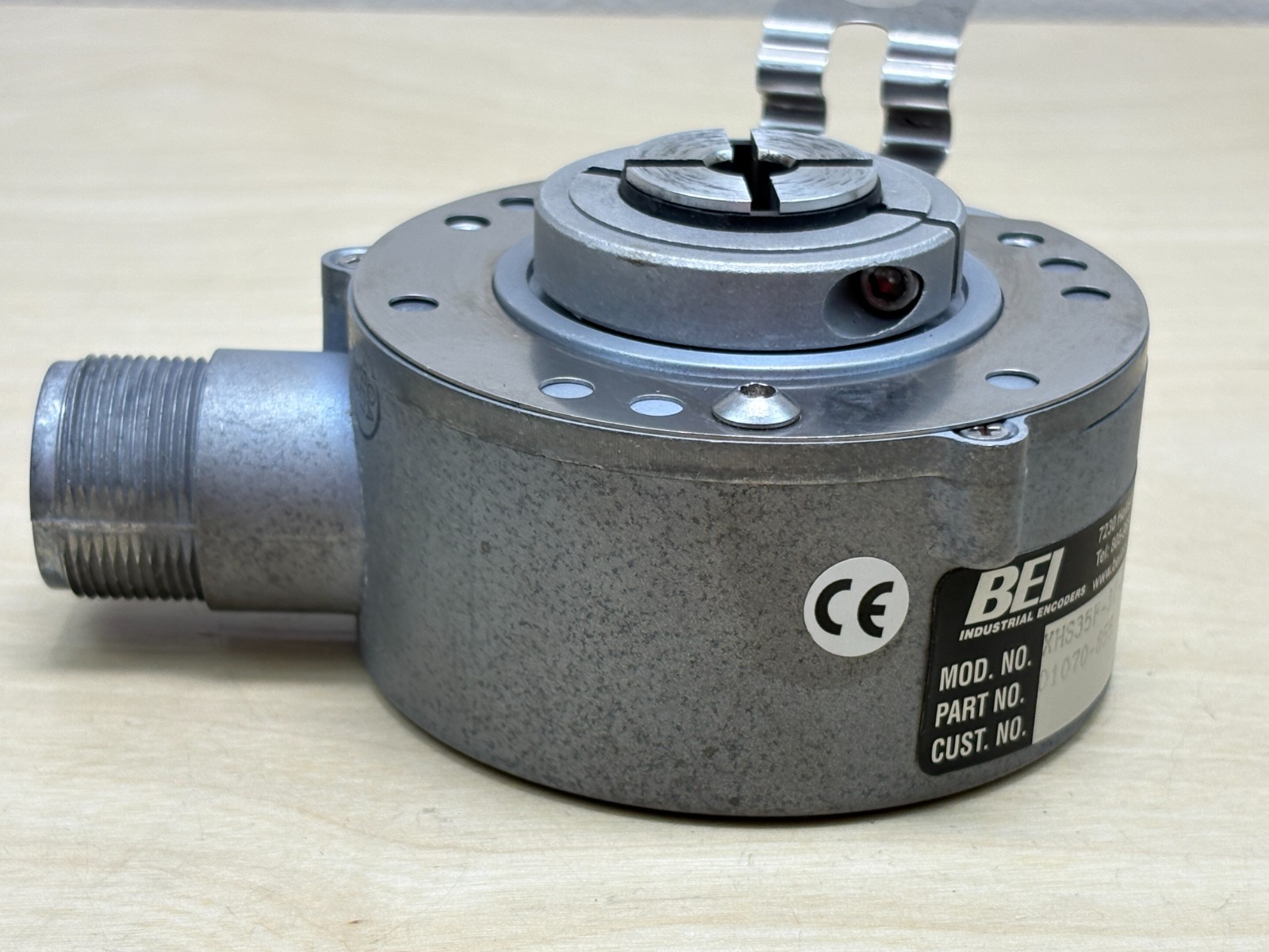 BEI XHS35F-37-R2-SS-10,000-T2-ABZC-28V/V-SM18 Encoder