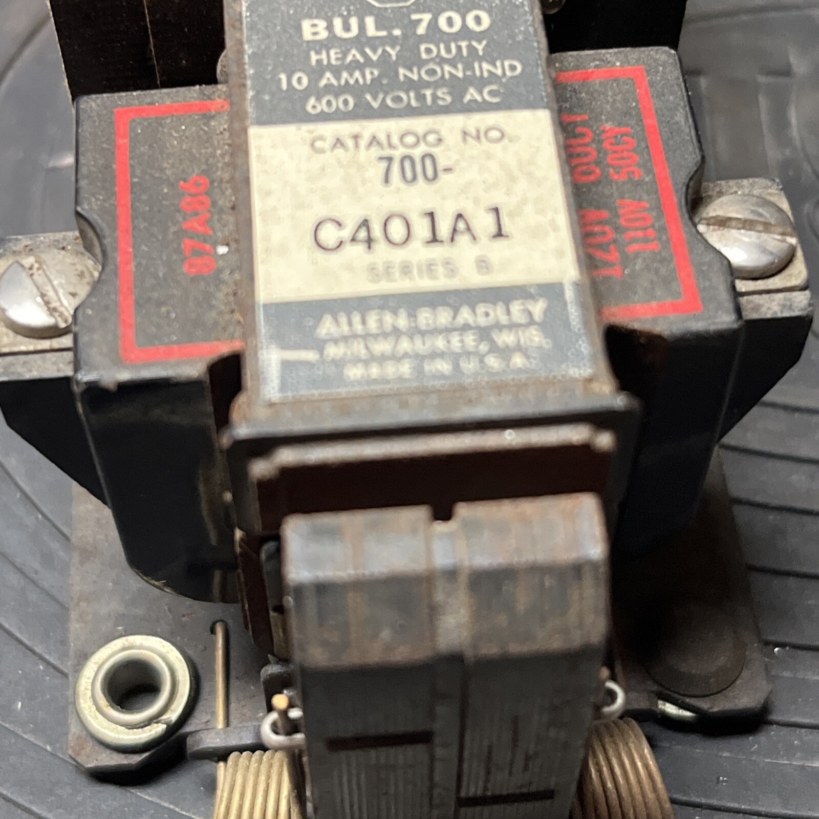Allen Bradley Bulletin 700-C401A1 Series B Relay 10 Amp 600 v Ac