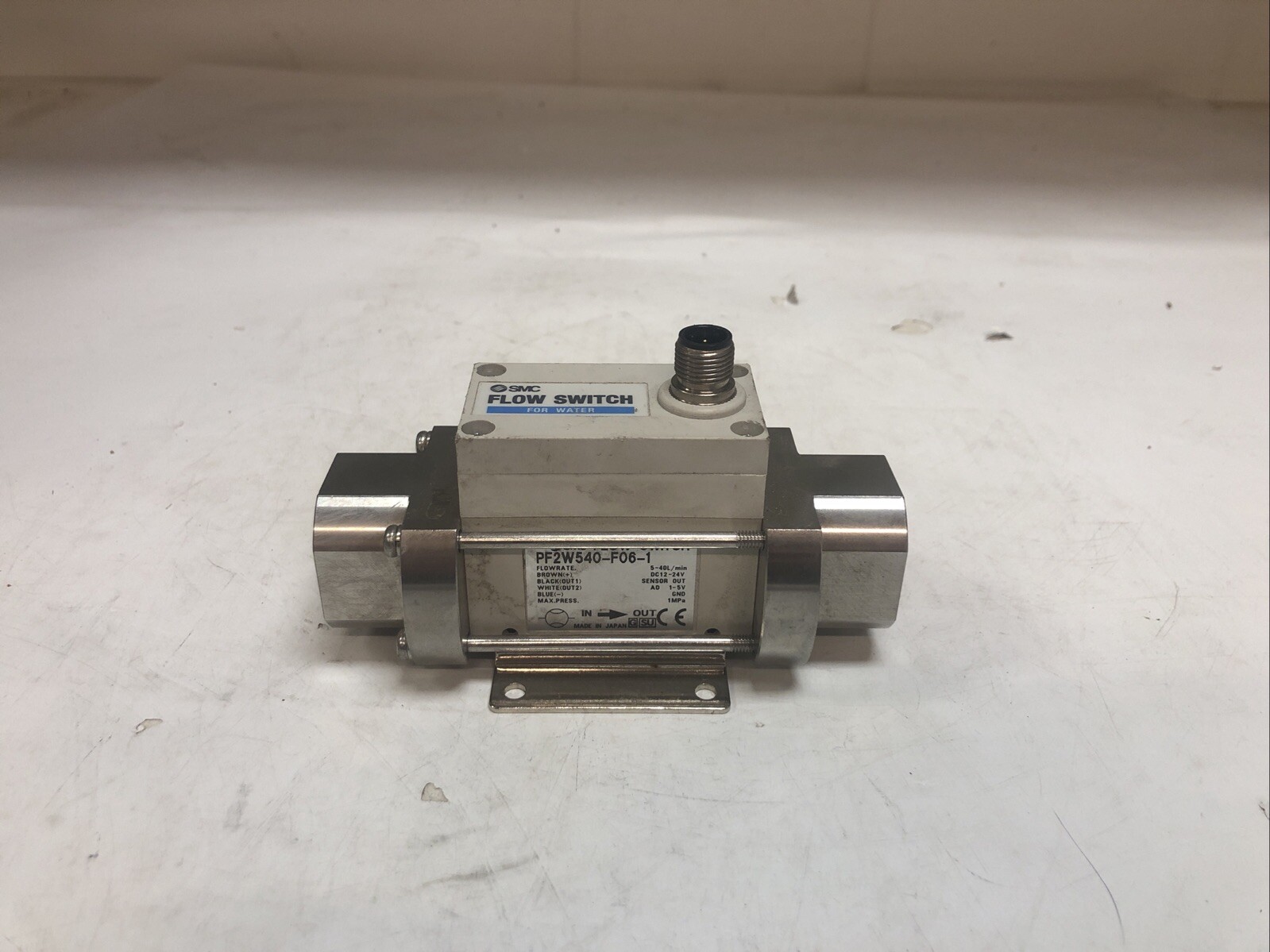 1 Used SMC PD2W540-F06-1 Flow Switch For Water, Flowrate 5-40L/min