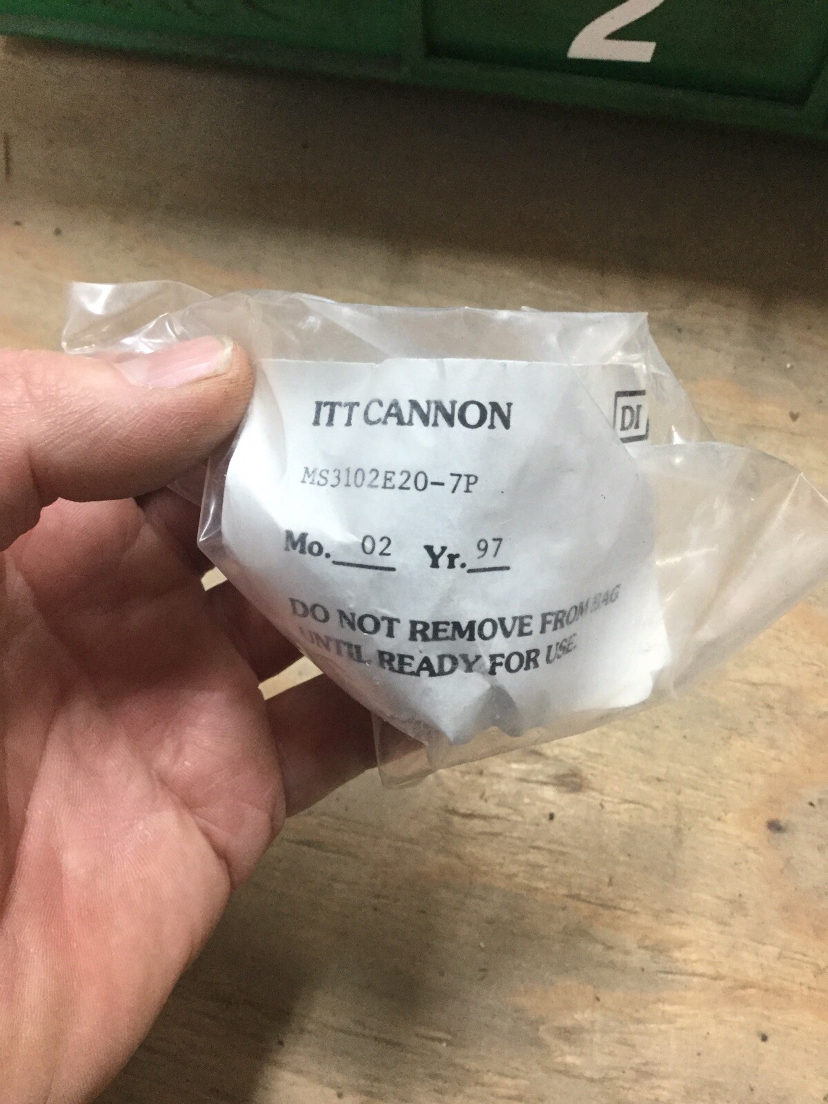 ITT CANNON MS3102E20-7P Free Shipping
