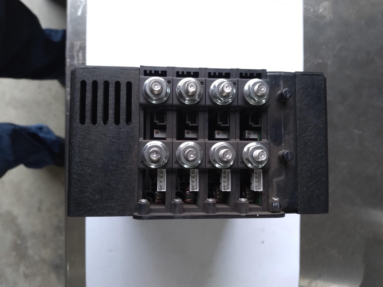 VICOR MINI MEGAPAC MM4-14588 115-230VAC 25/15A 47-500HZ