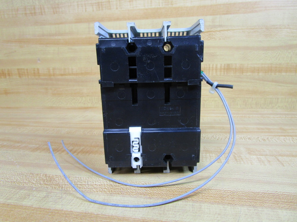 Fuji Electric BW100EAGU-3P100 100A Circuit Breaker BW100EAGU W/ Terminal Guards