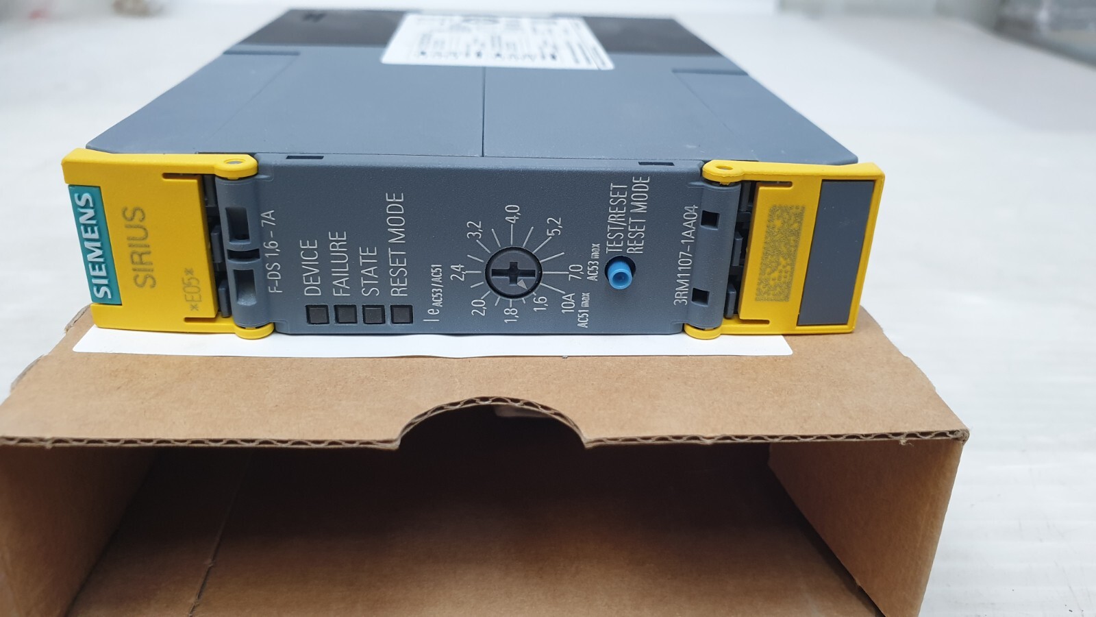 Siemens 3RM1107-1AA04 SIRIUS MOTOR STARTER
