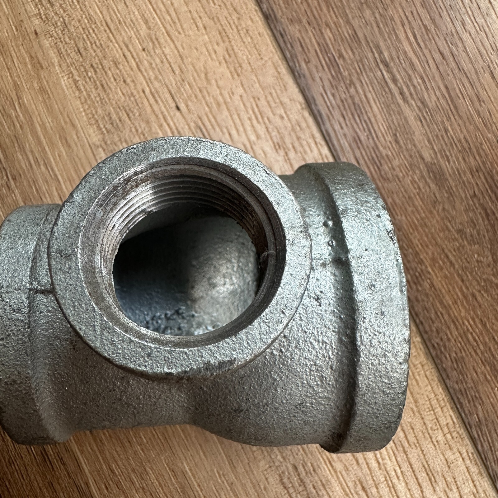 Anvil USA Reducing Tee Reducing Tee 2″ X 1-1/2″ X 1″ Pipe