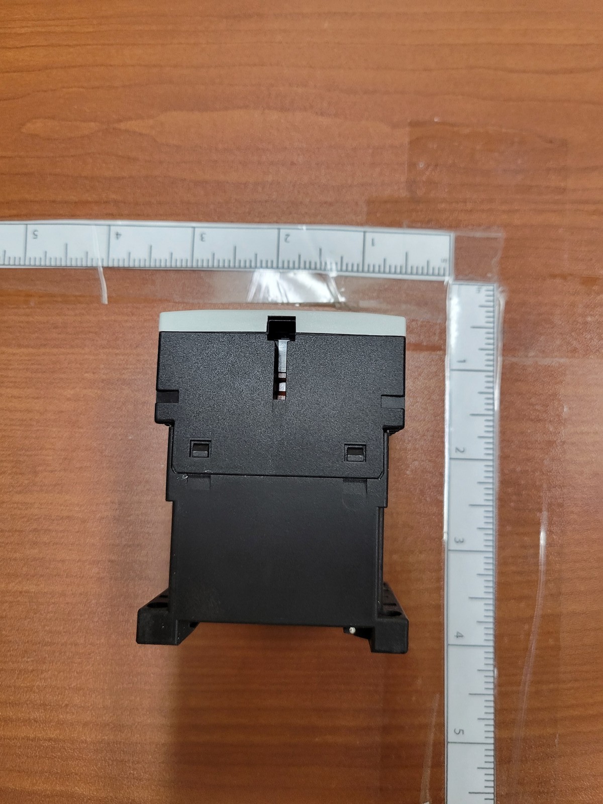 Siemens 3RT1516-1BB40 Contactor, 4 Pole, 9A, 24VDC Coil, 2NO/ 2NC, 4 kW – New