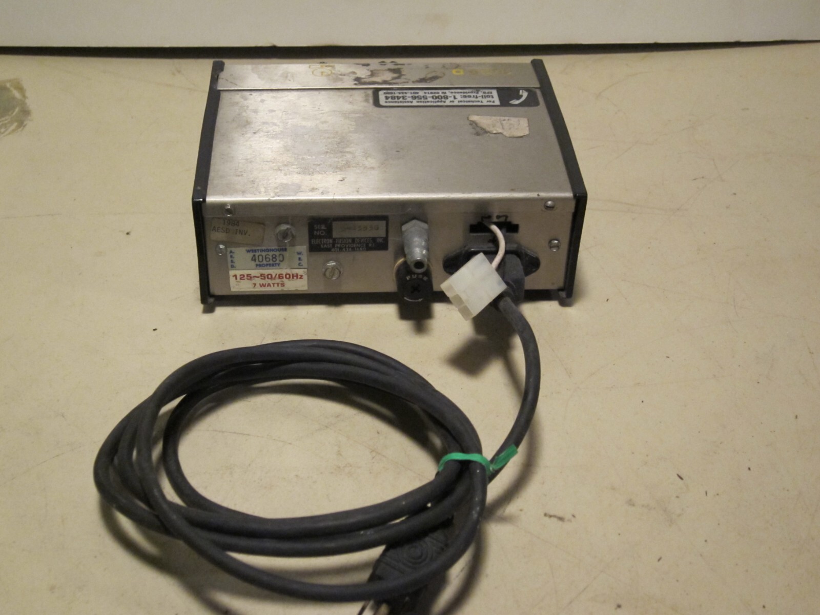 Electron Fusion Devices EFD 1000D Fluid Liquid Epoxy Adhesive Dispenser