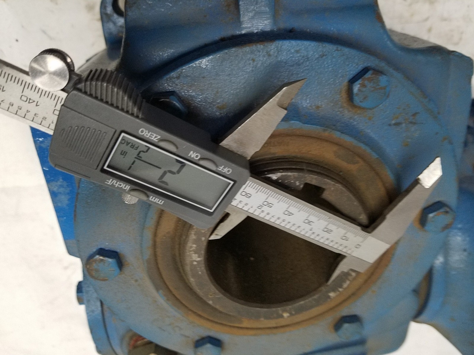 NEW CONE DRIVE 0VS20-30-W1B Model 306 TEXTRON GEAR REDUCER RATIO: 125-1 1750RPM
