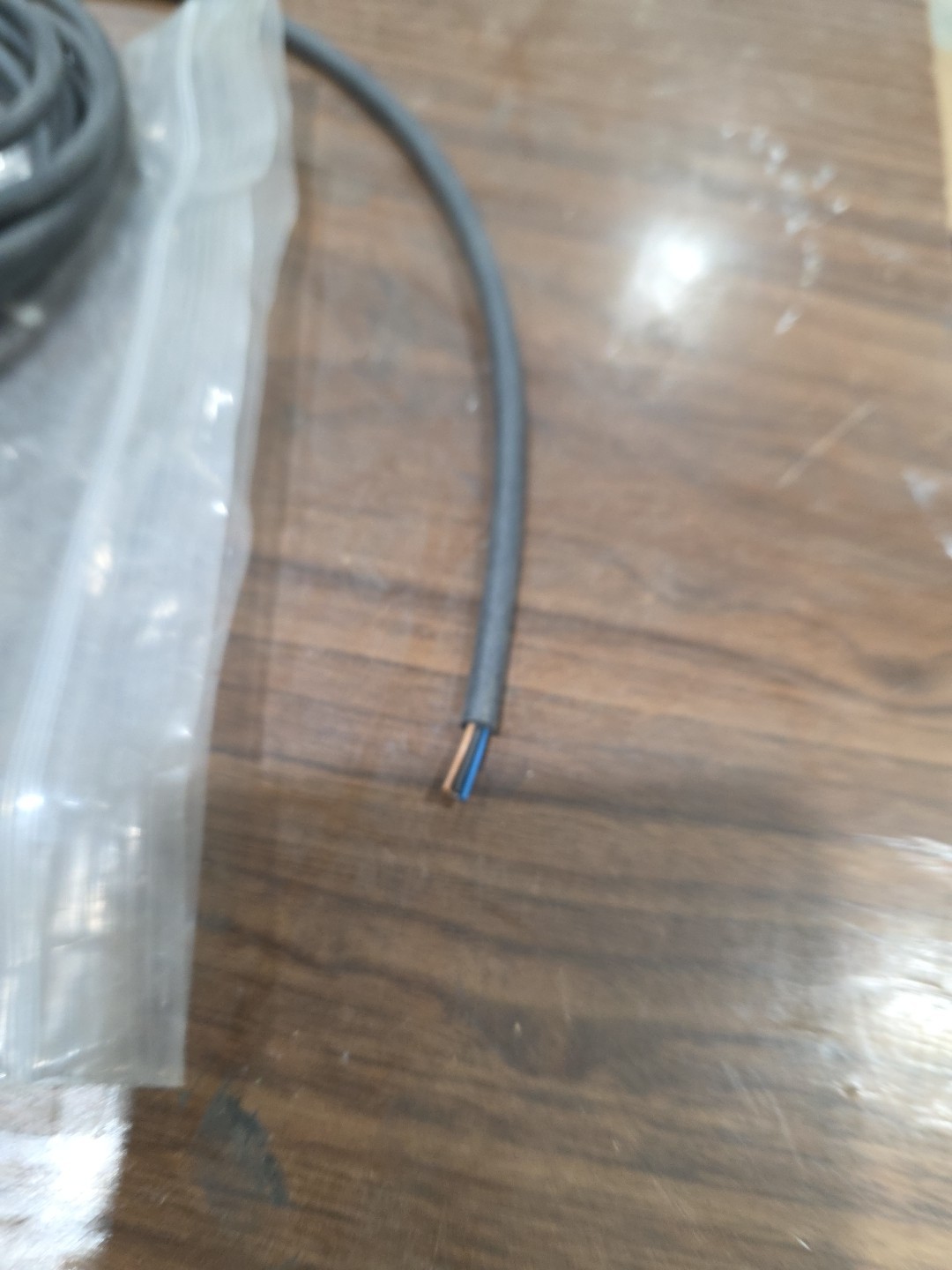 Tyco Electronics PA66-GF13 Wire Connector With Cable