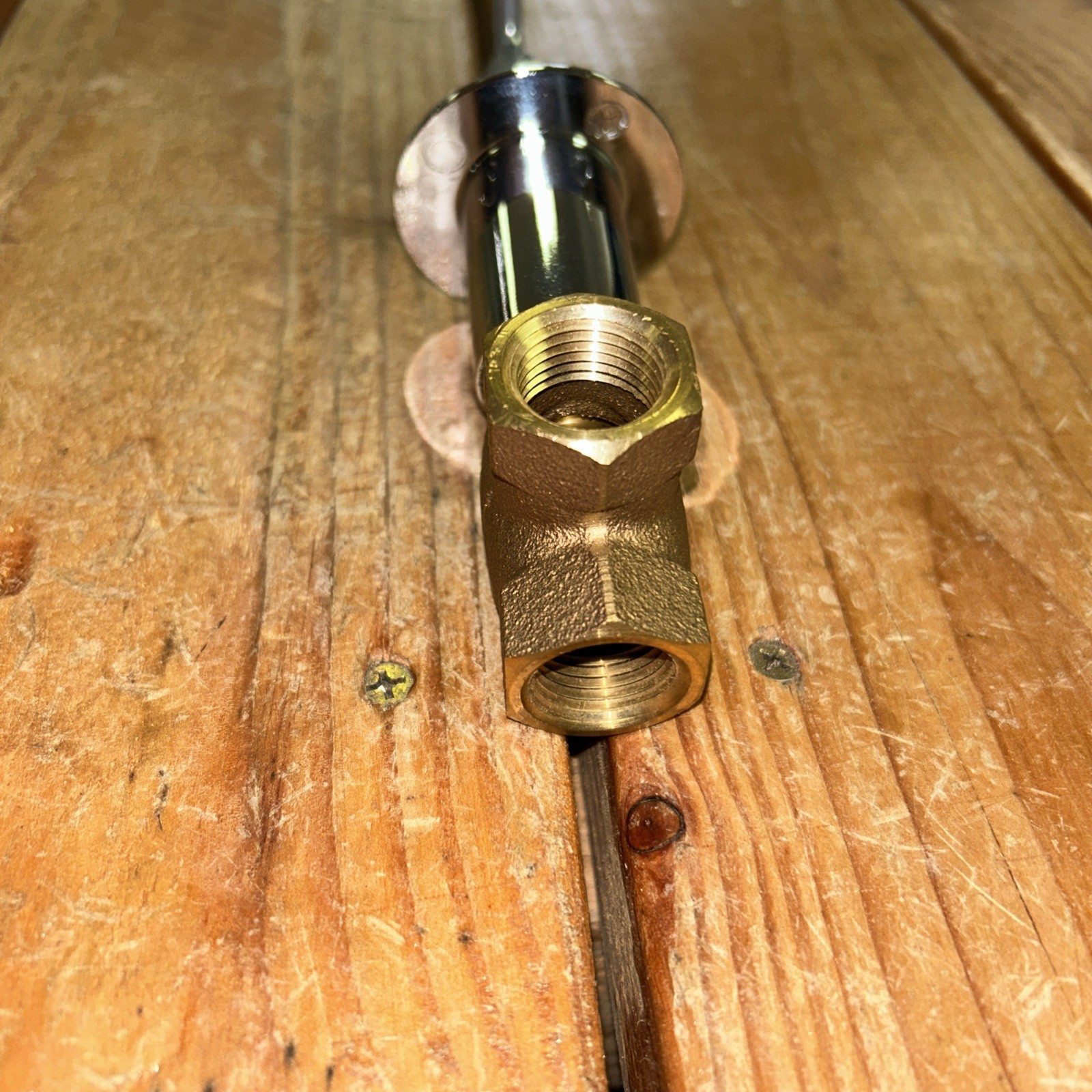 Arrowhead Brass 258 Straight Gas Log Lighter Valve with Chrome Flange and Key