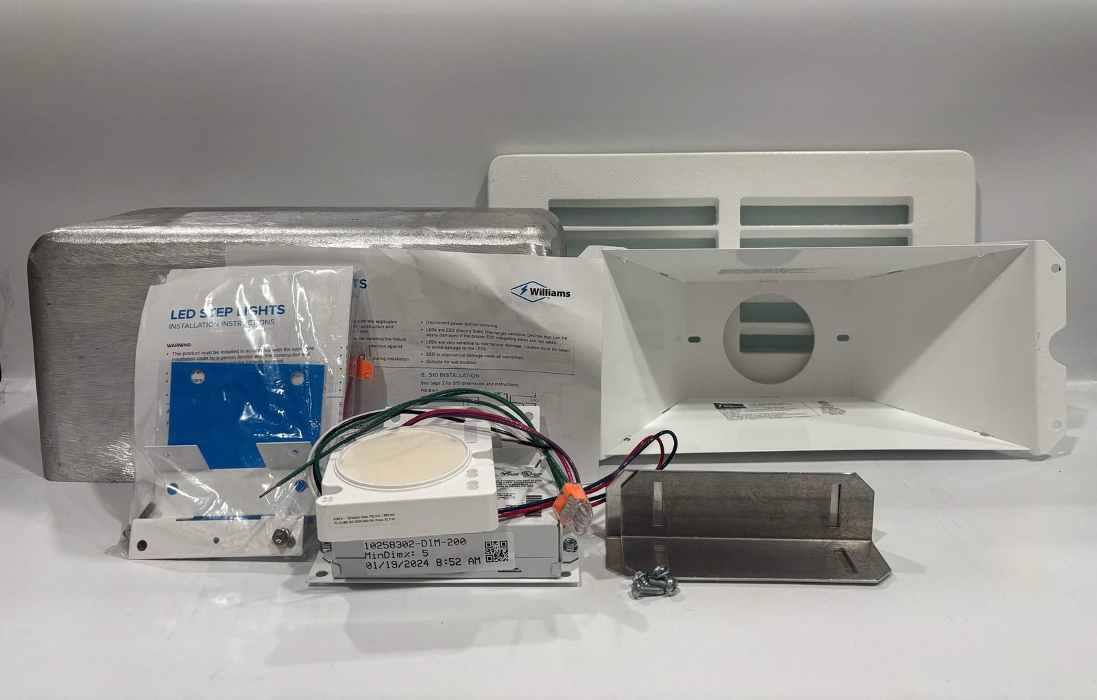 H.E. Williams LED S15-15″ Rectangular Step Light, Housing Included