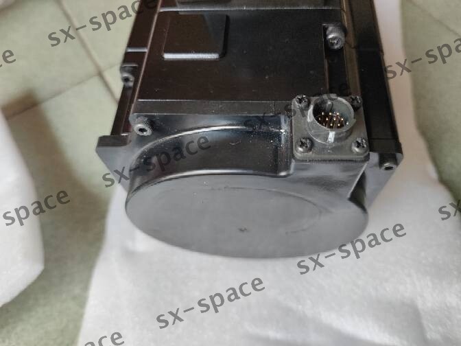 1PCS R88M-1M1K520T-BS2 100% tested by DHL or FEDEX