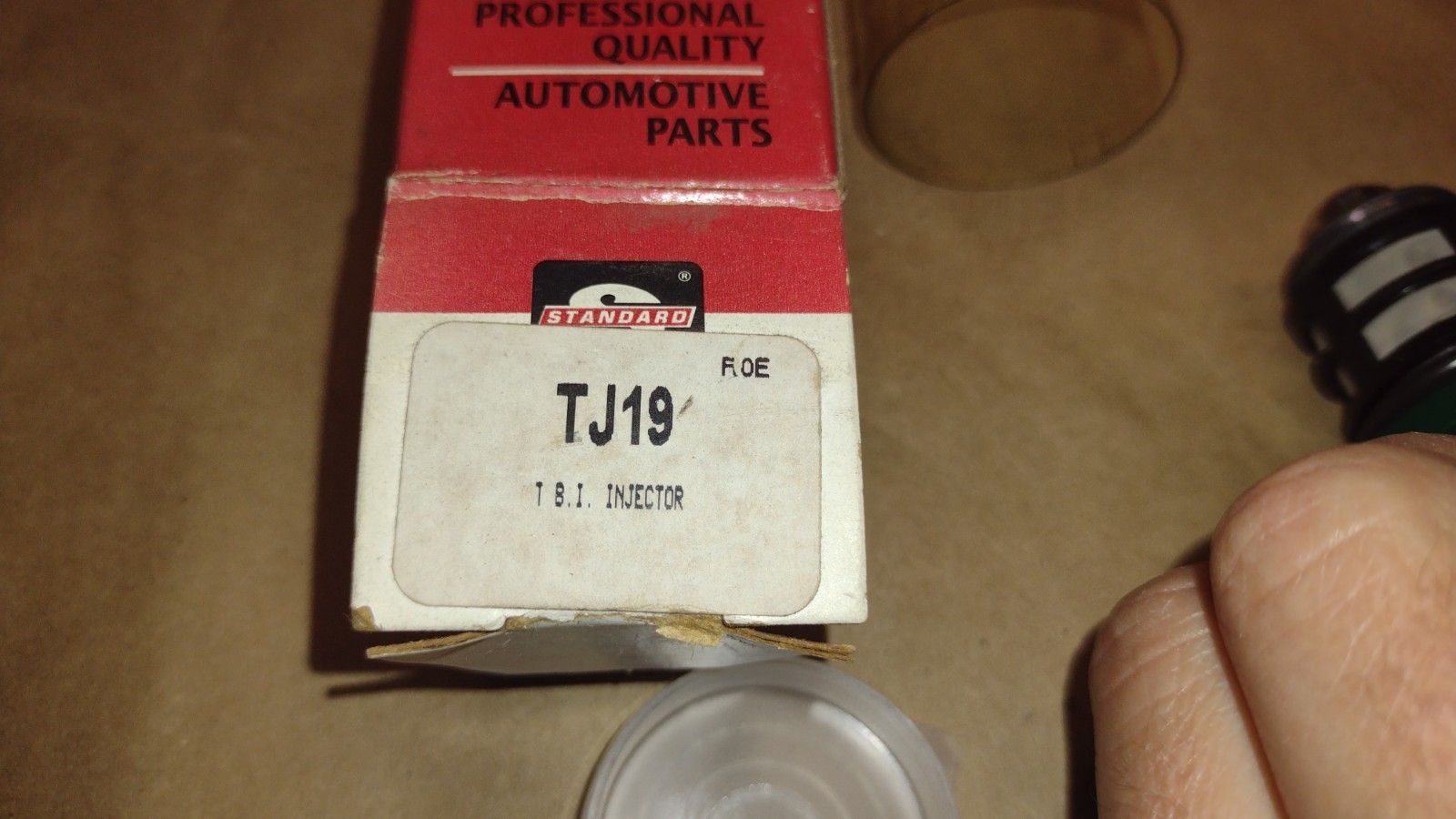 Standard Motor Products TJ19 TBI Injector – Fast Ship