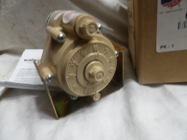 KMC Controls 4DDZ2 CSC-2001 Reset Volume Controller