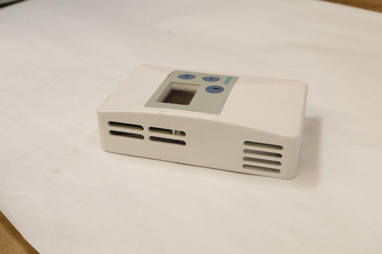 Siemens Industry QFA3230.FWSN | Humidity | Wall #2