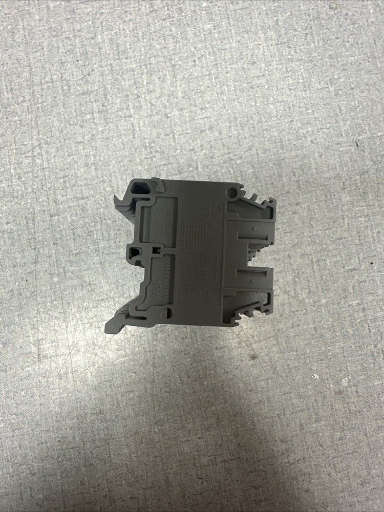 NEW Box of 50 ABB Entrelec 1SNA115116R0700