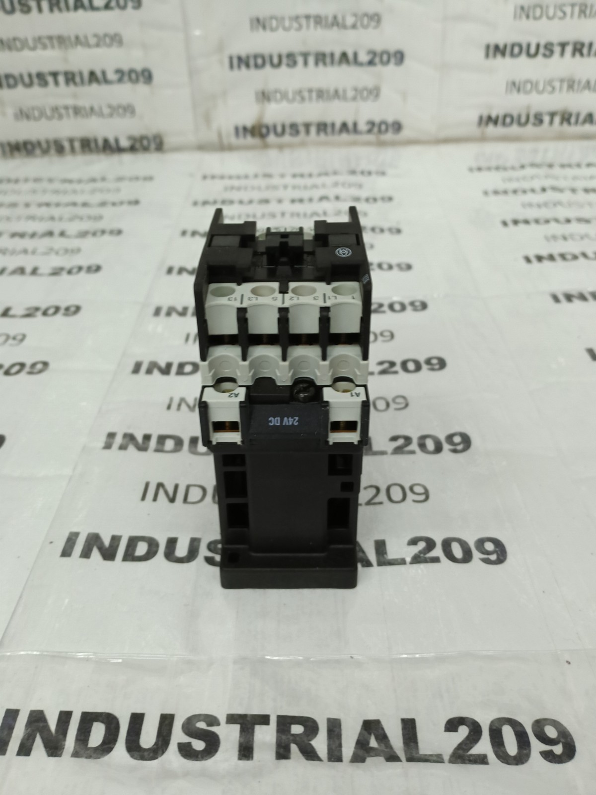 MOLLER DIL00M-G-10 CONTACTOR