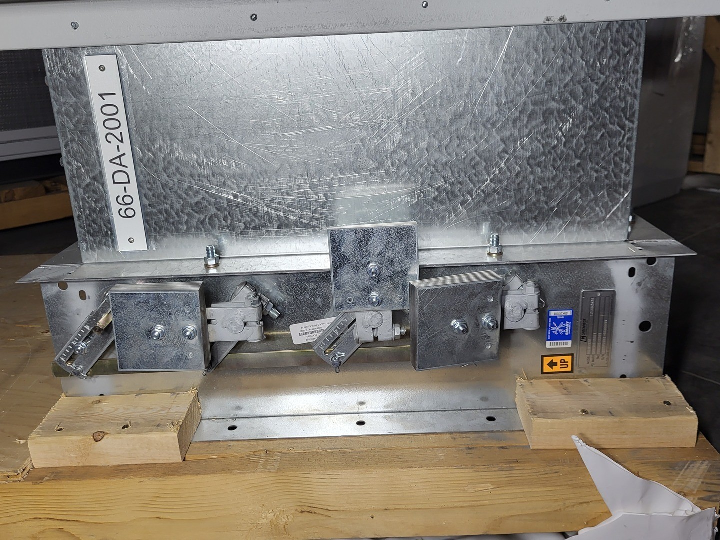 SURPLUS NEW GREENHECK HPR-12024X24 24″ x 24″ Backdraft Damper w/ Exhaust Hood &