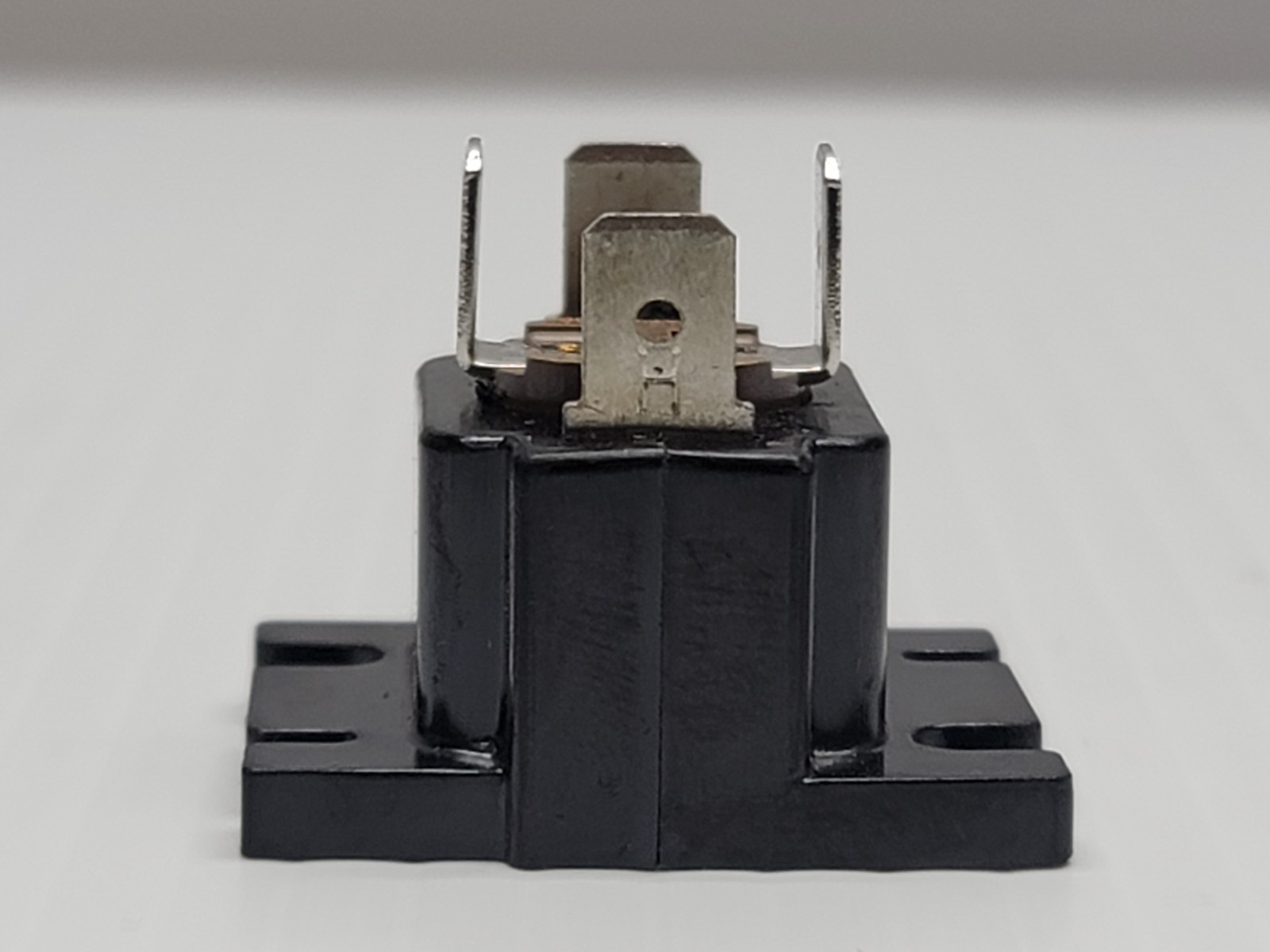 Klixon 60704A1-18 H15-60 C20-90 K03VA **Message for Bulk Deals**