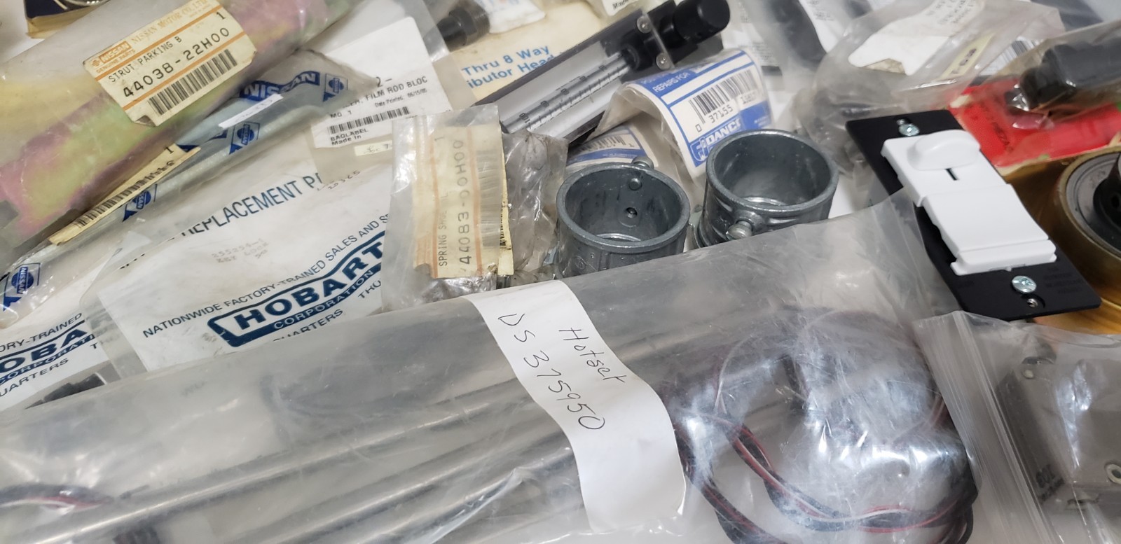 LARGE ASST. HOBART, GEMLINE, CARQUEST, NISSAN, DANCO & OTHER INDUSTRIAL
