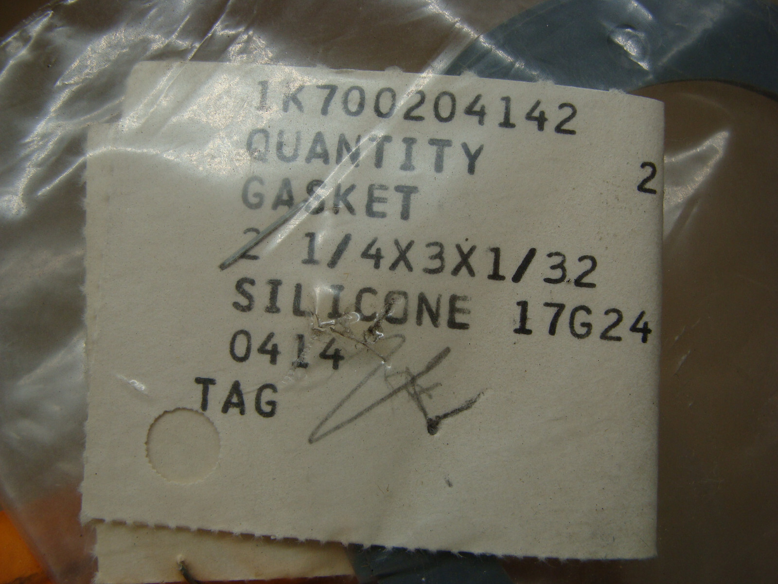 PKG OF 2 FISHER GASKETS SILICONE 1/4 X 3 X 1/32 1K700204142