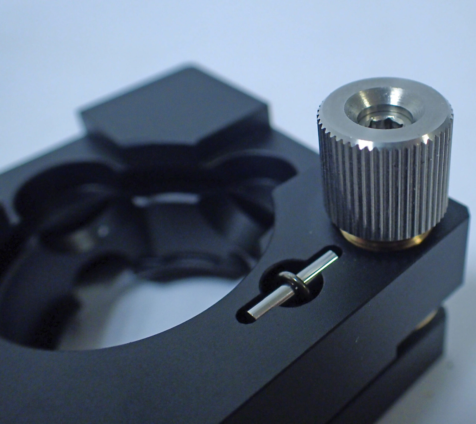 OPTOSIGMA MHI-25.4 KINEMATIC CENTER MIRROR MOUNT FOR 25.4mm MIRROR
