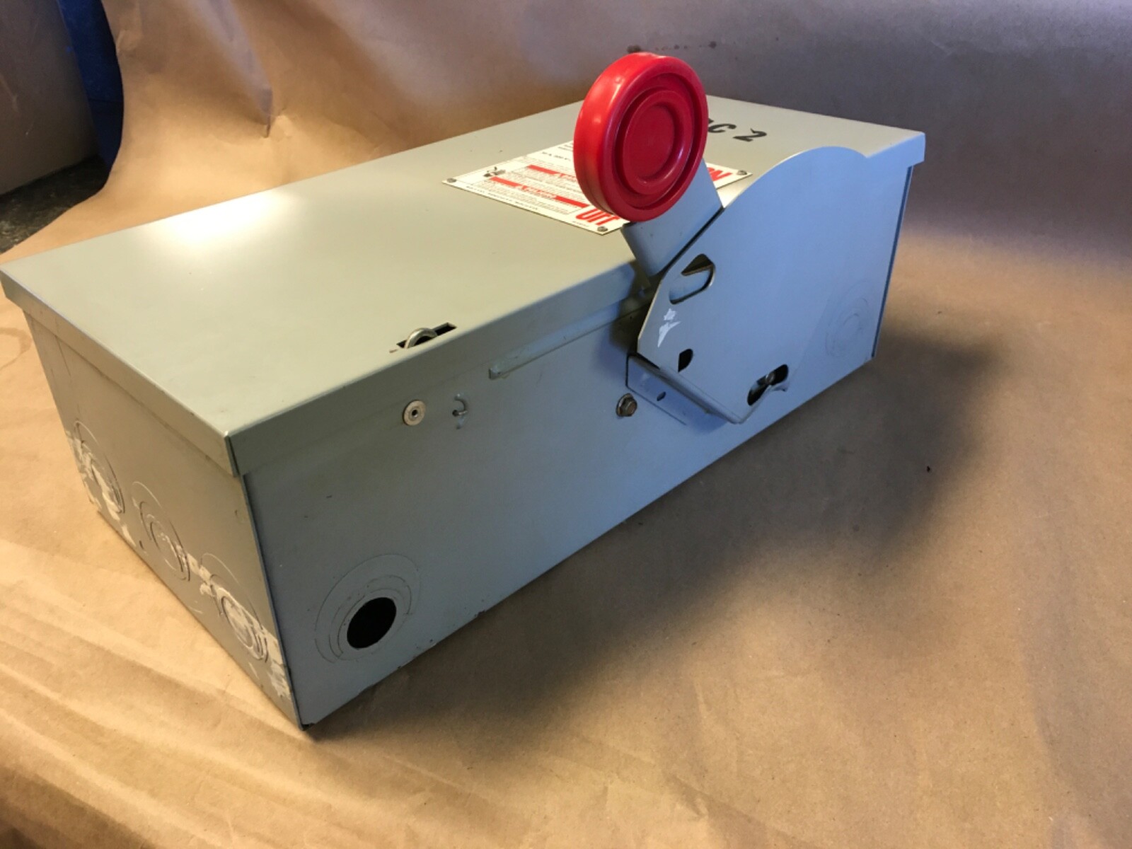 Eaton Cutler Hammer DH361FGK Heavy Duty Safety Switch 30A Type 1 Enclosure (KB)