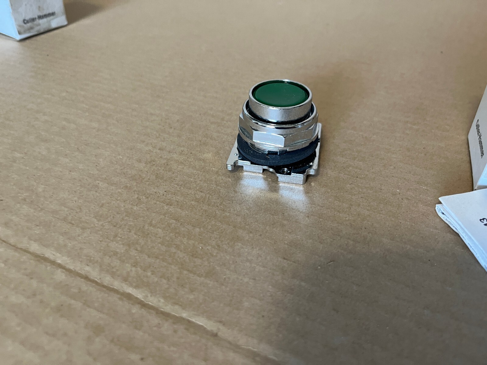 Cutler Hammer, Pushbutton, STD, Green, 10250T103