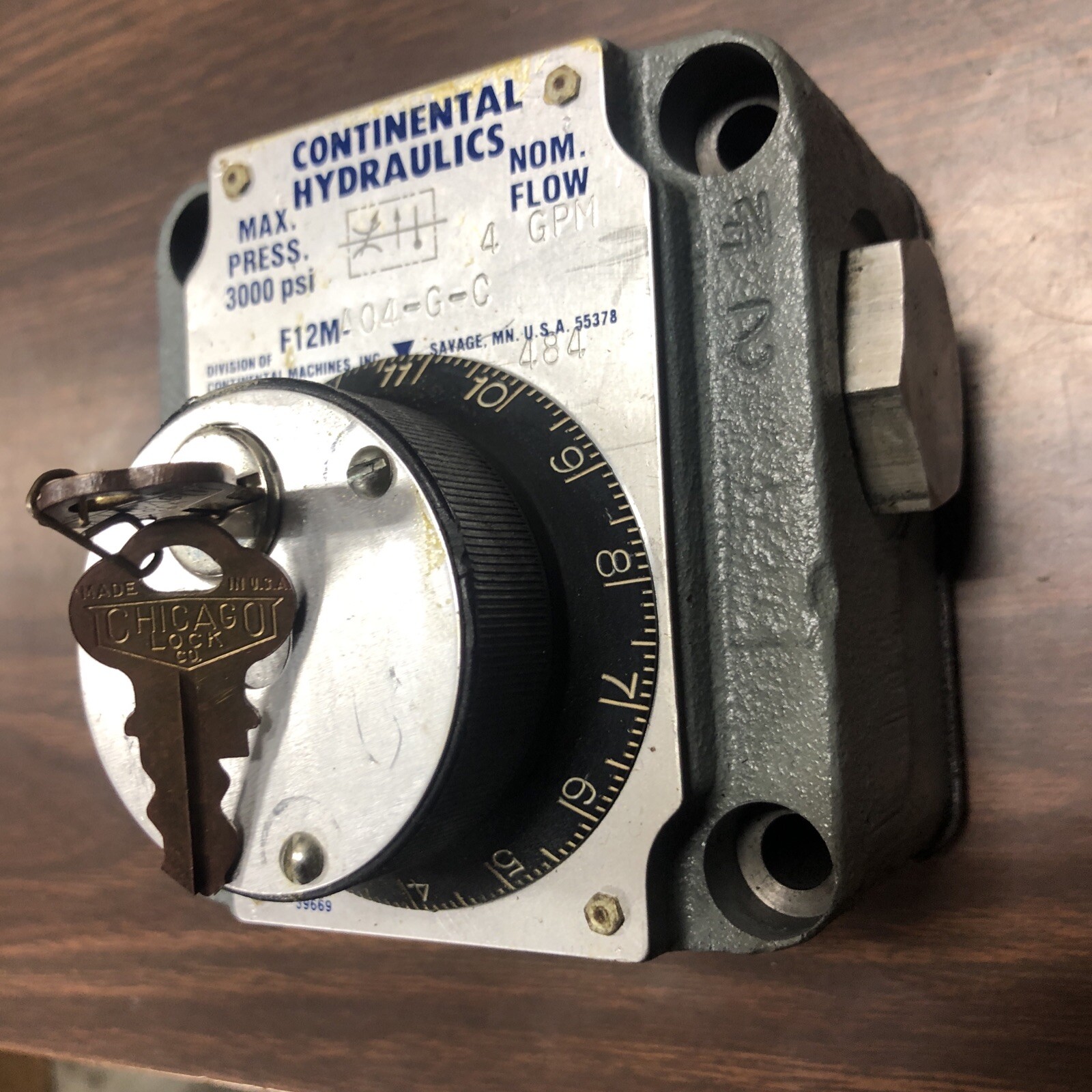 NEW CONTINENTAL HYDRAULICS F12M-A04-G-C KEYED FLOW CONTROL VALVE 3000 PSI MAX