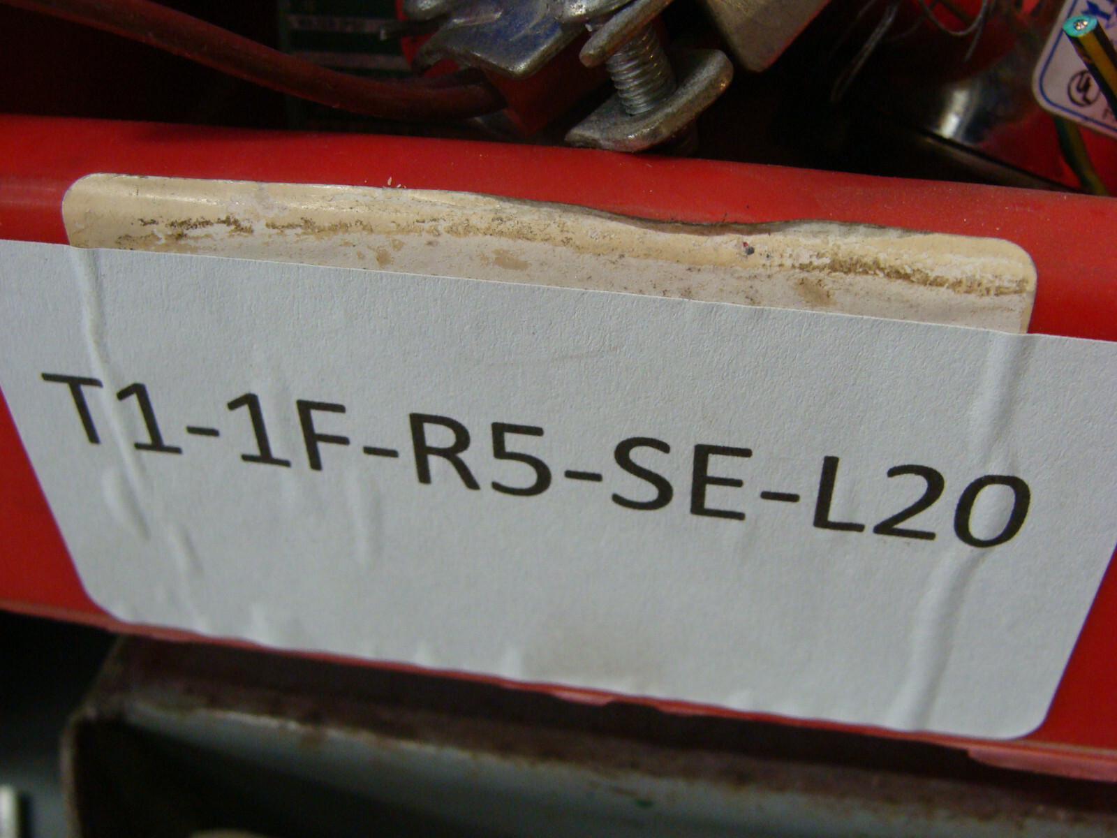 HENDRICKSON ELECTRONIC CONTROL UNIT TIRE INFLATION SYSTEM VS-28218 (100 REV 4)