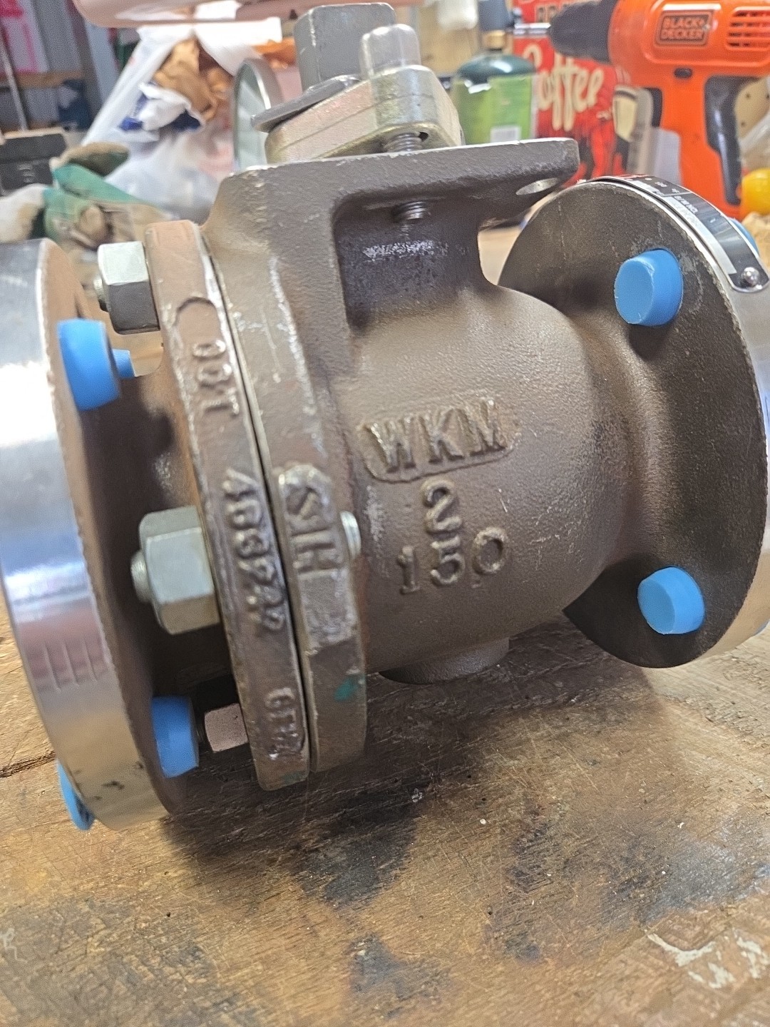 Cooper WKM Dynaseal Ball Valve Mod 310D 275 PSI 2F B112