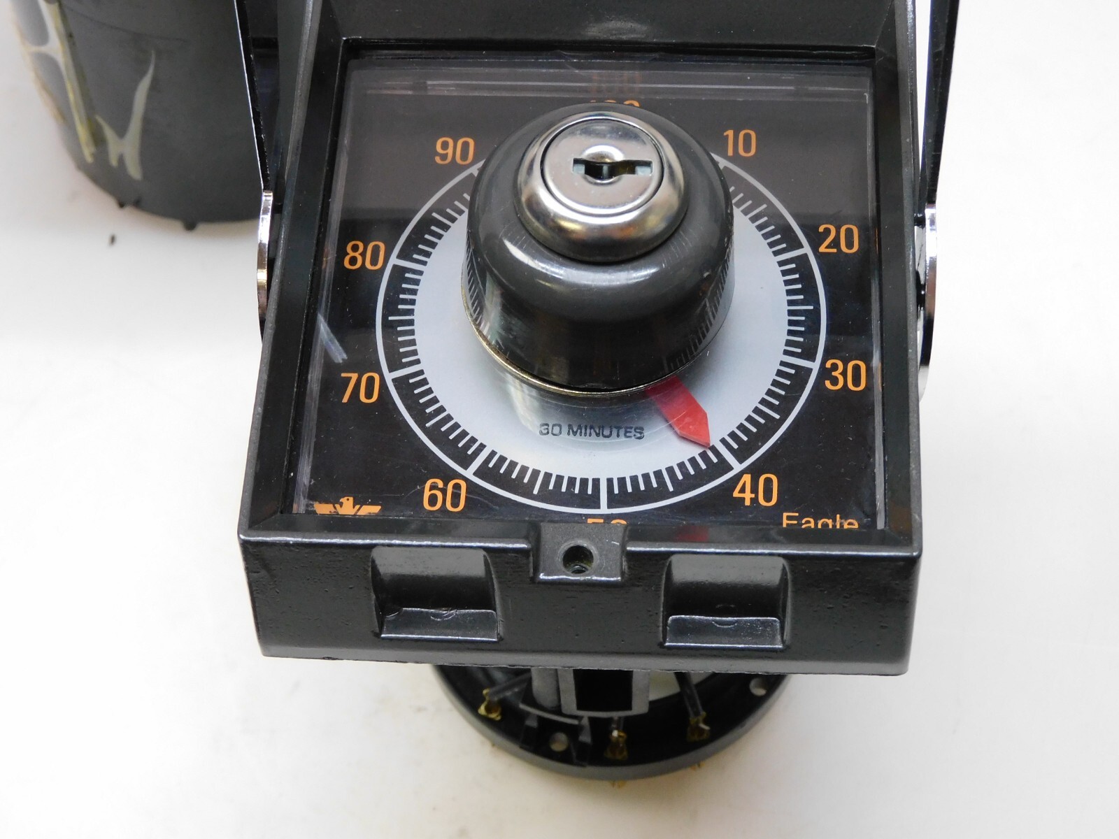 EAGLE SIGNAL TIMER 30 MIN 0-100% HQ909A607 120V 60Hz 125-250VAC 10A W/ KEY