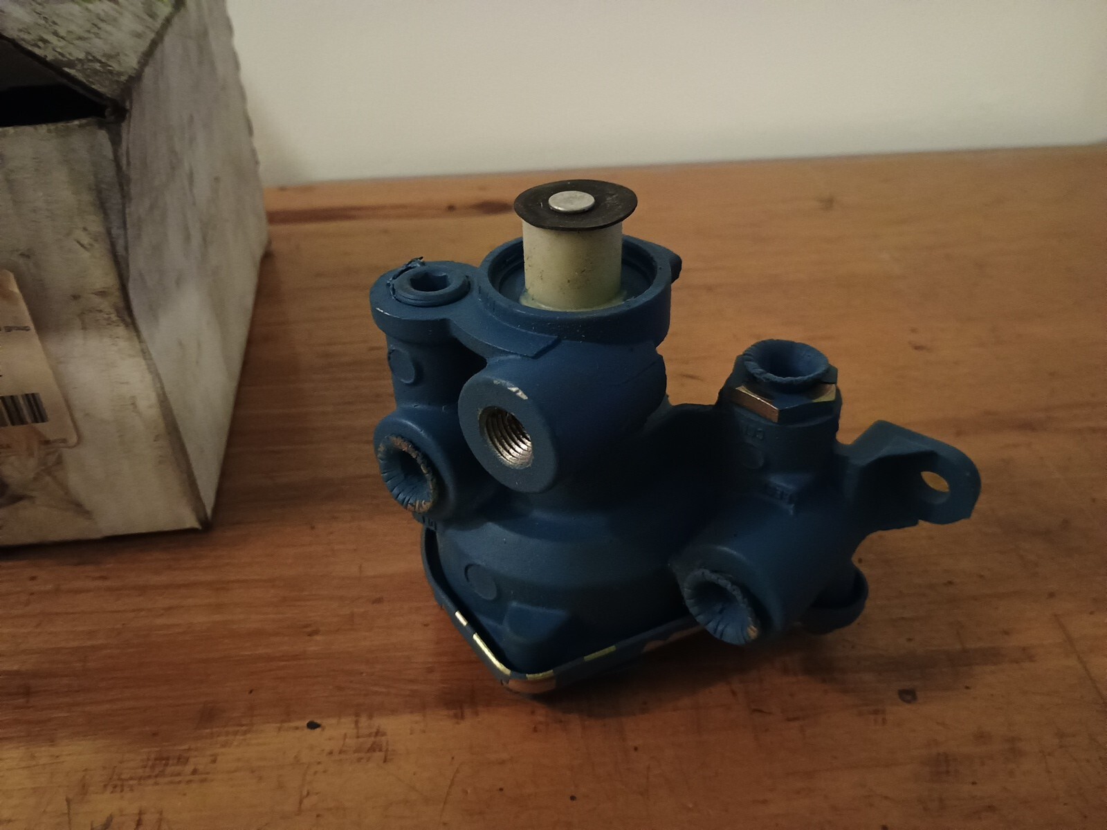 Reman BENDIX, OR286364X, SPRING BRAKE VALVE, SR-1, CORELESS VALVE, 1/4″ PORT
