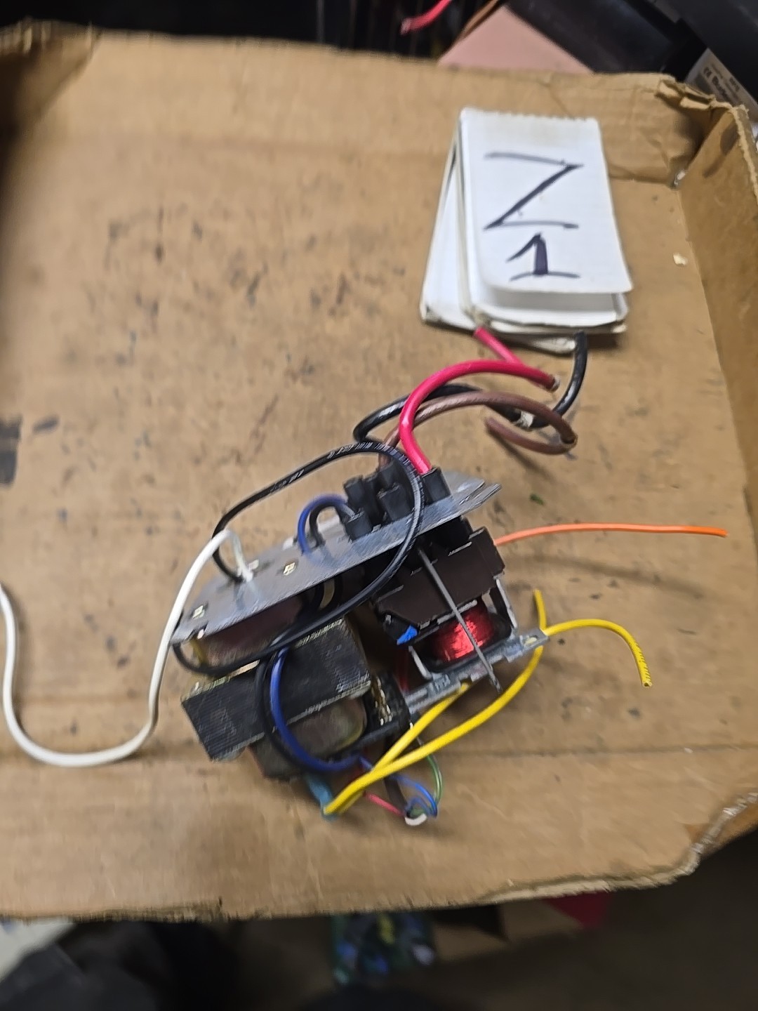 r8285j1014