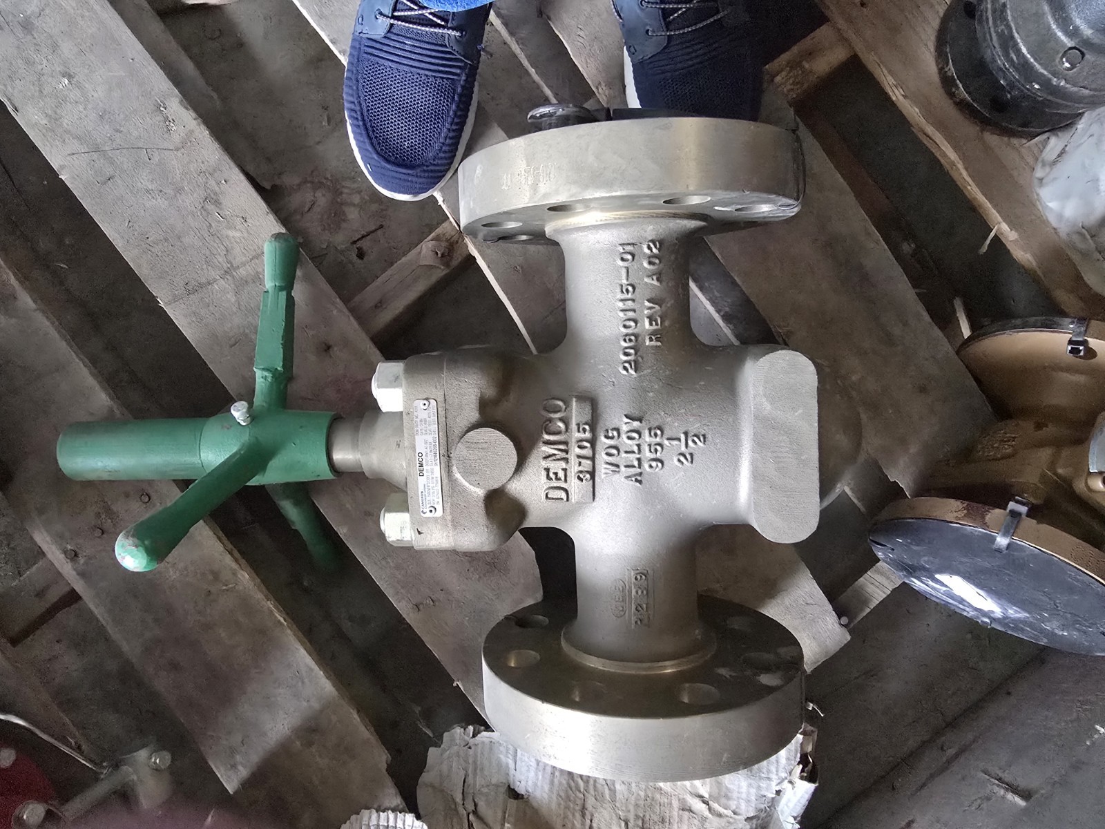 Demco 2 1/2 gate valve aluminum bronze